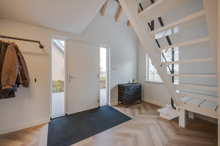 Photo 11 of Burgemeester Bakhuizenlaan 26