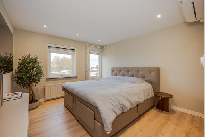 Photo 30 of Burgemeester Bakhuizenlaan 26