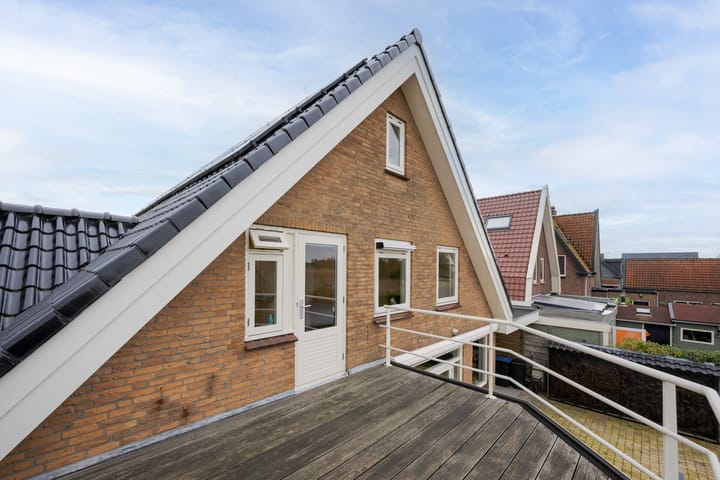 Photo 33 of Burgemeester Bakhuizenlaan 26