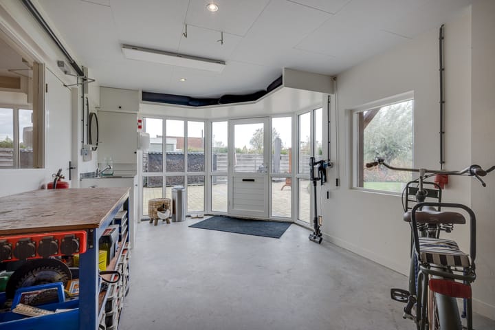 Photo 53 of Burgemeester Bakhuizenlaan 26