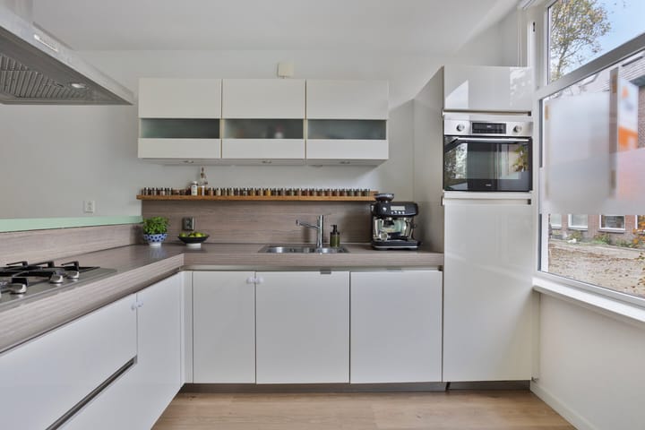 Foto 8 van Dr. van Rhijnstraat 12