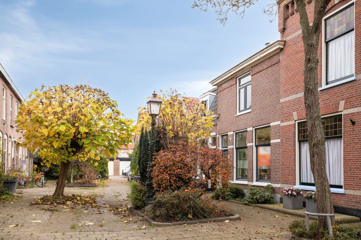 Photo 1 of Dr. van Rhijnstraat 12