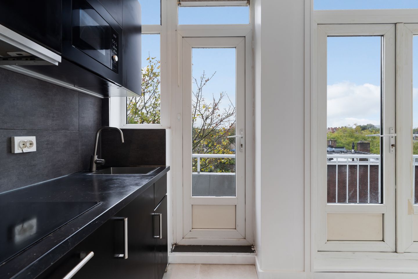 Photo 14 of Frans Bekkerstraat 100-D