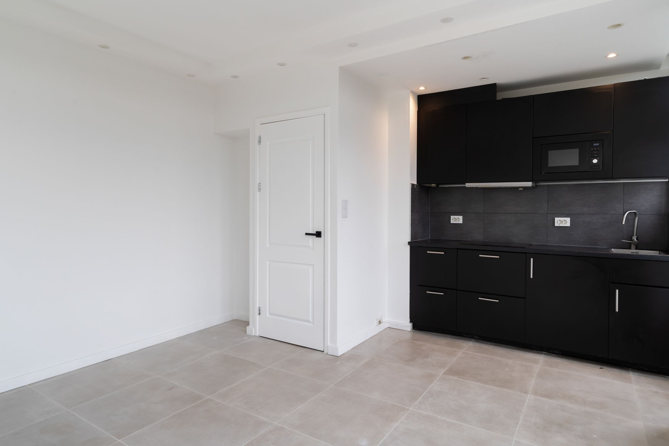 Photo 12 of Frans Bekkerstraat 100-D