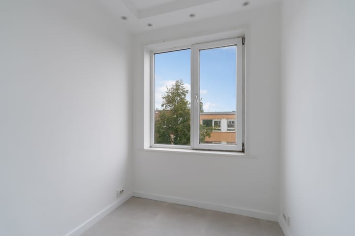 Photo 17 of Frans Bekkerstraat 100-D