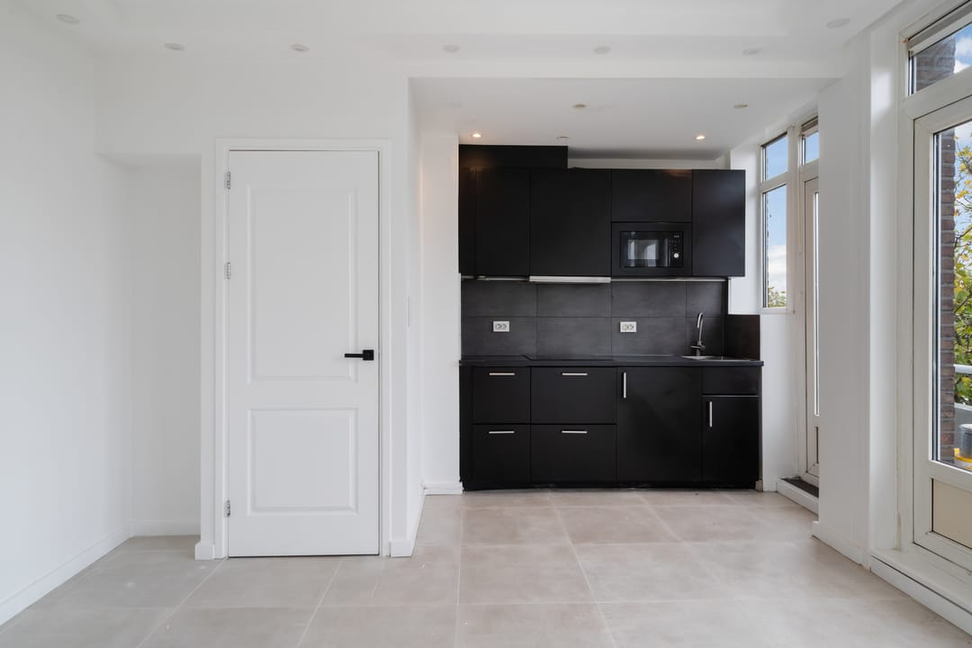 Photo 11 of Frans Bekkerstraat 100-D