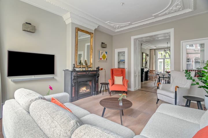 Foto 14 van Van Eeghenstraat 12-H