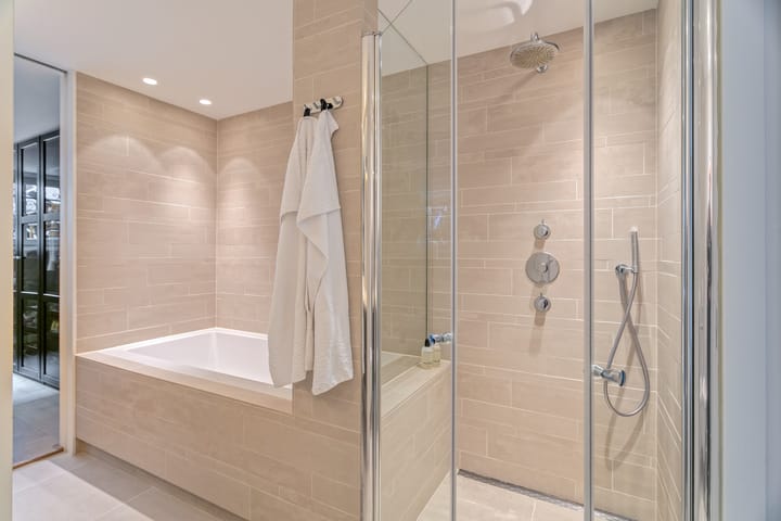 Foto 22 van Van Eeghenstraat 12-H