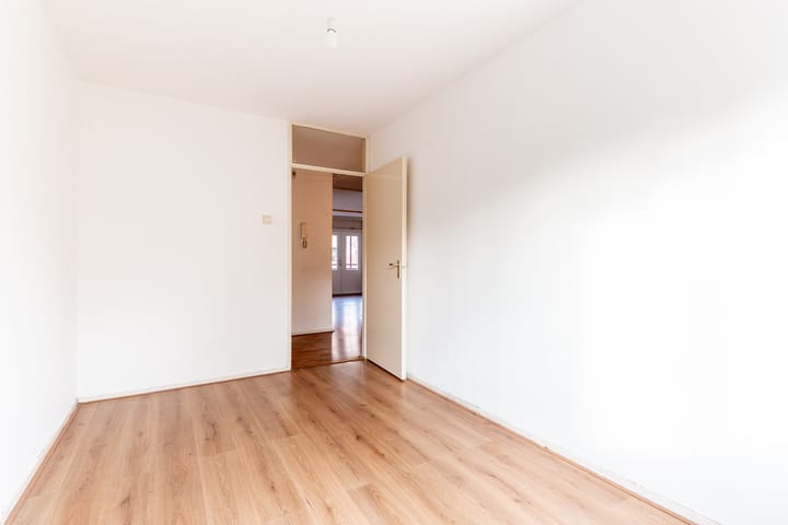 Photo 13 of Vleutenstraat 37