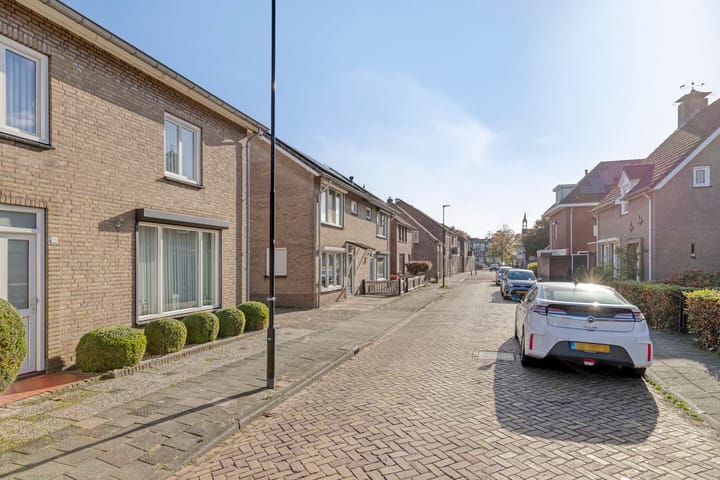 Photo 2 of Lindestraat 18