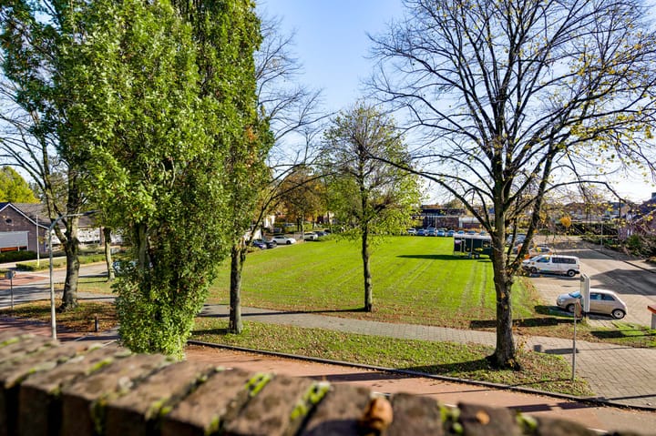 Photo 13 of Beatrixstraat 52