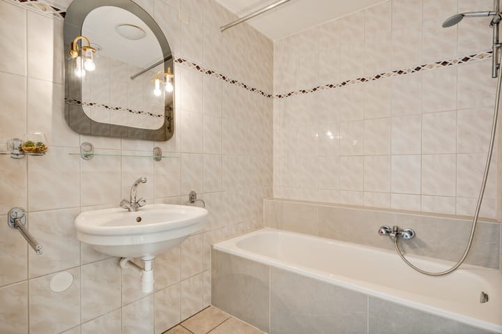 Photo 17 of Beatrixstraat 52