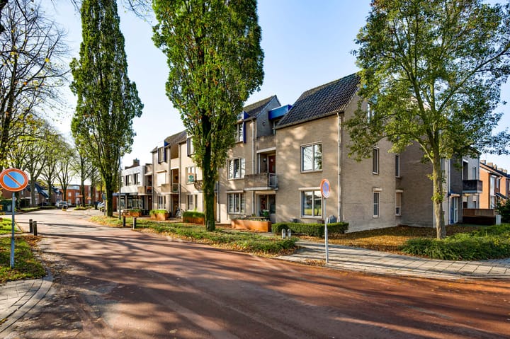 Photo 18 of Beatrixstraat 52