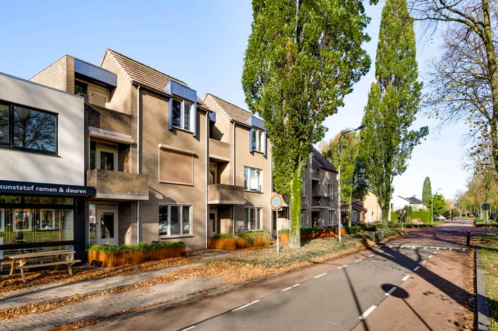 Photo 19 of Beatrixstraat 52