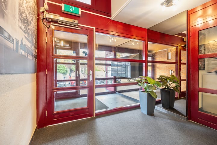 Photo 13 of Beatrixstraat 45