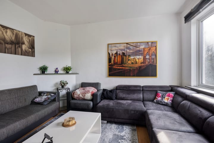 Photo 2 of Petrus Gaginistraat 35-B