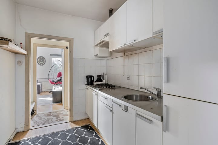 Photo 5 of Petrus Gaginistraat 35-B