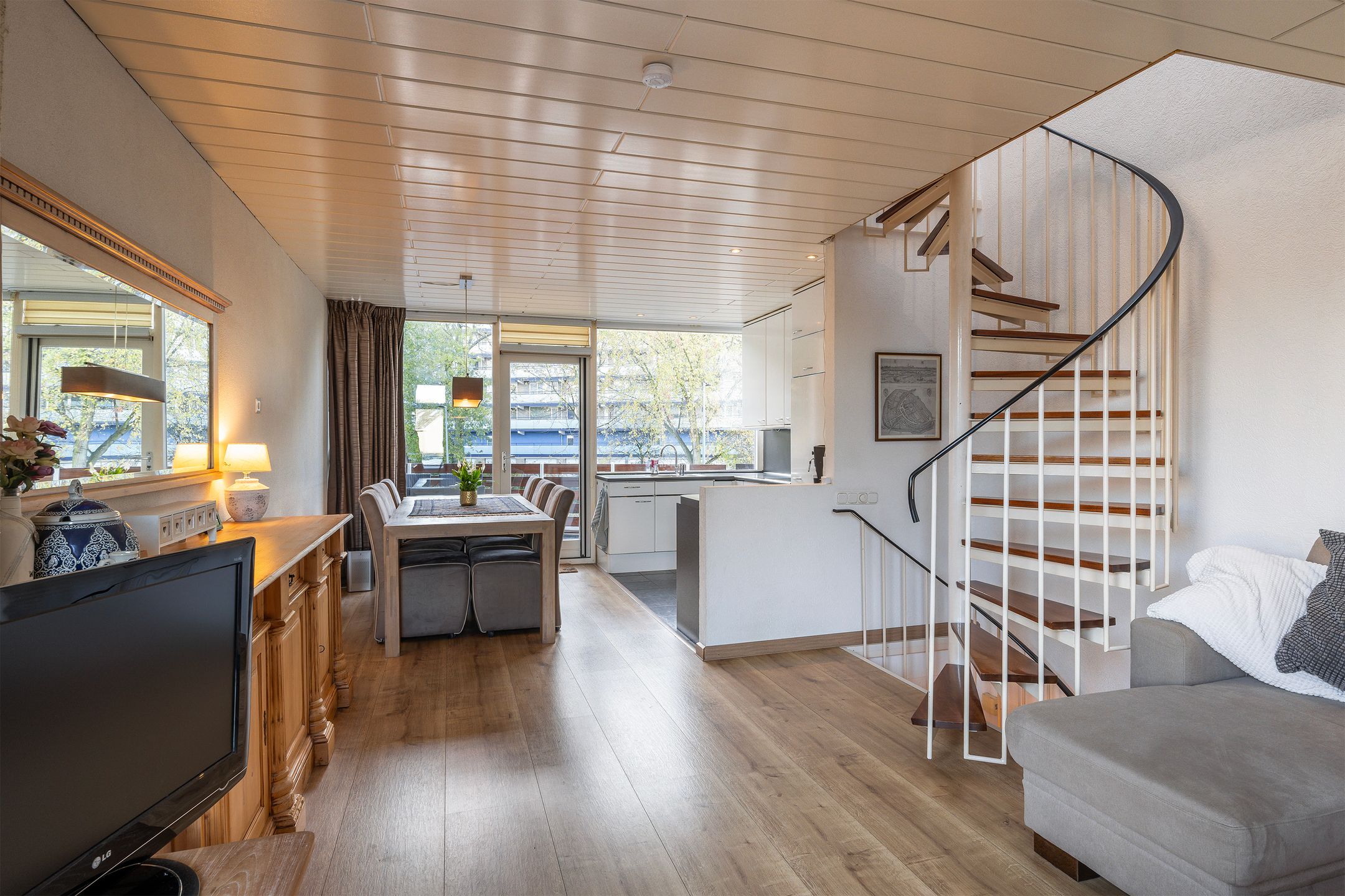 Foto 24 van Johan Willem Frisolaan 24