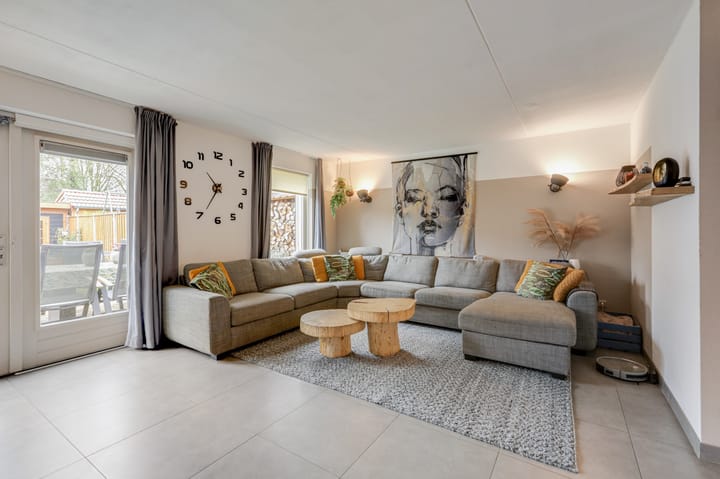 Photo 5 of Klaproosstraat 4