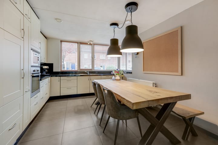 Photo 10 of Klaproosstraat 4