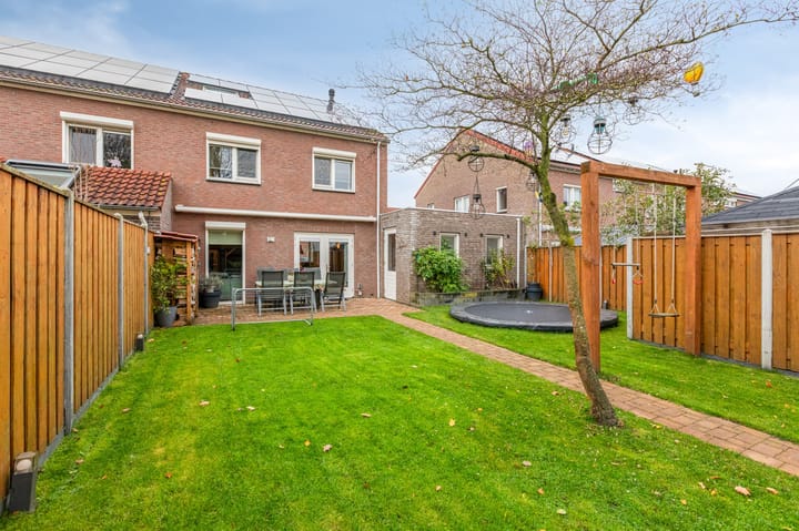 Photo 32 of Klaproosstraat 4