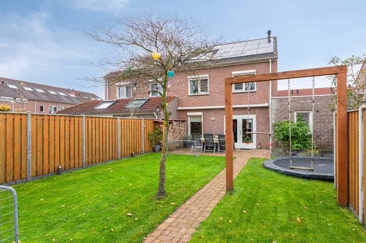 Photo 36 of Klaproosstraat 4