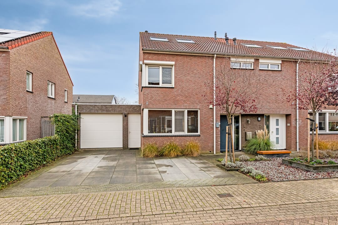 Foto 37 van Klaproosstraat 4