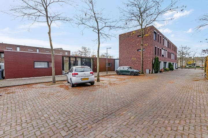 Photo 20 of Trompstraat 75