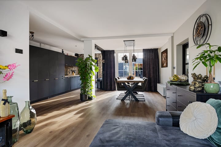 Photo 8 of Dibbitsstraat 19