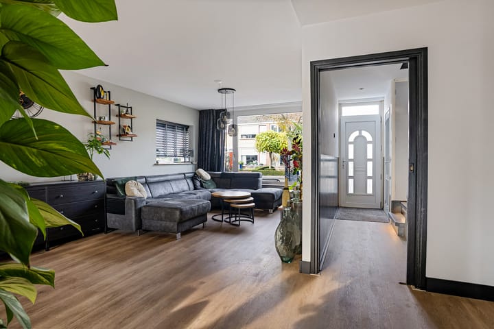 Photo 10 of Dibbitsstraat 19