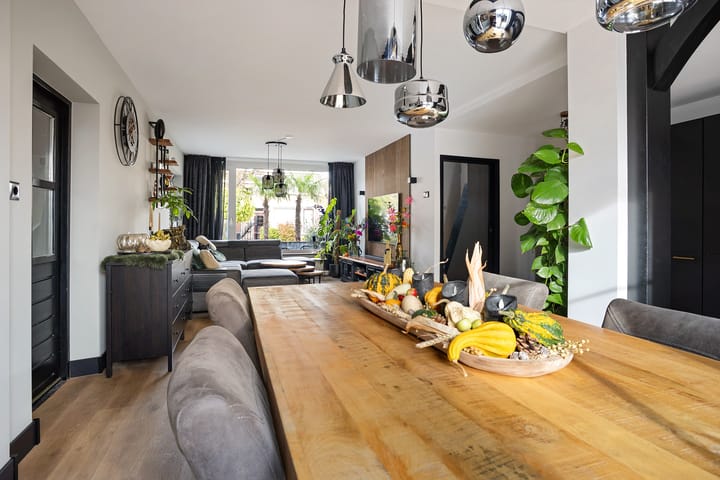 Photo 11 of Dibbitsstraat 19