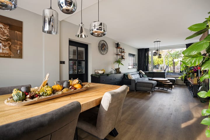 Photo 12 of Dibbitsstraat 19