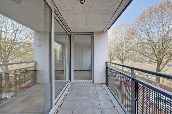 Foto 9 van van Berckelstraat 50