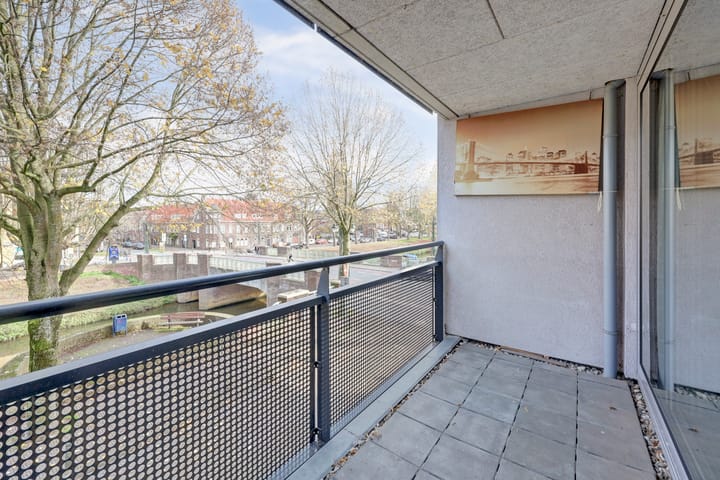 Foto 10 van van Berckelstraat 50