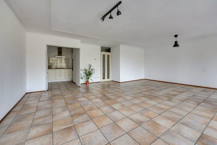 Foto 14 van van Berckelstraat 50