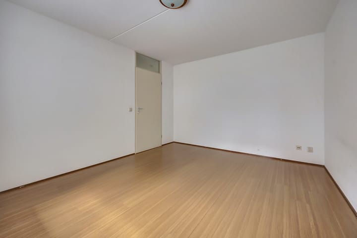 Foto 20 van van Berckelstraat 50