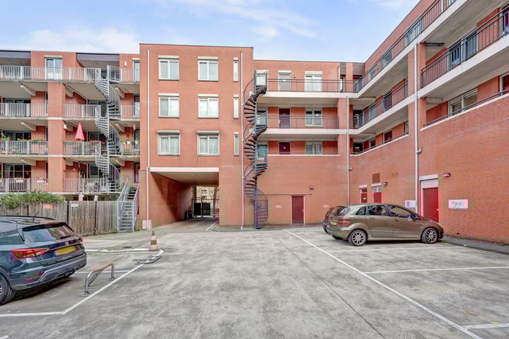 Foto 31 van van Berckelstraat 50