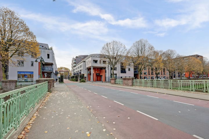 Foto 34 van van Berckelstraat 50