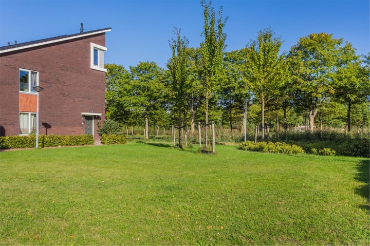 Photo 37 of De Veste 13 14