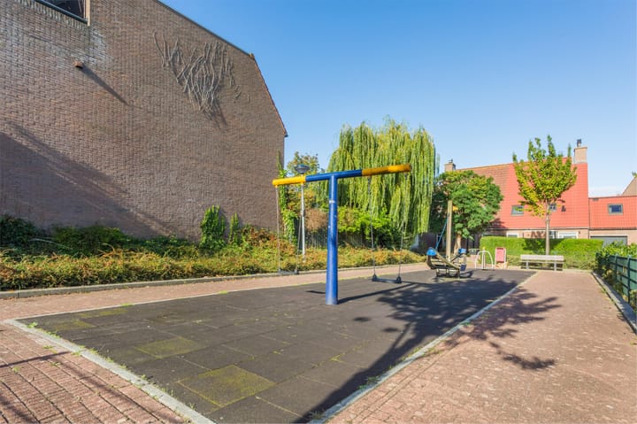 Photo 39 of De Veste 13 14