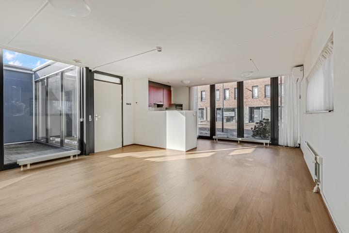 Foto 2 van Trompstraat 77