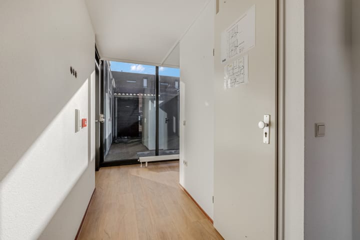 Photo 7 of Trompstraat 77