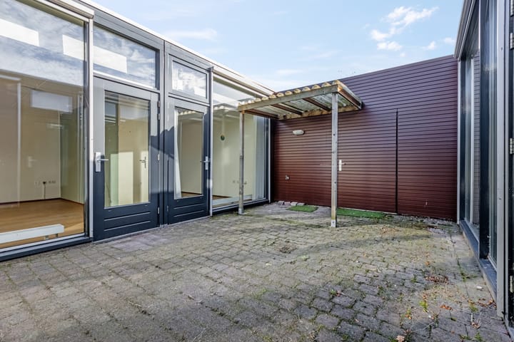 Photo 16 of Trompstraat 77