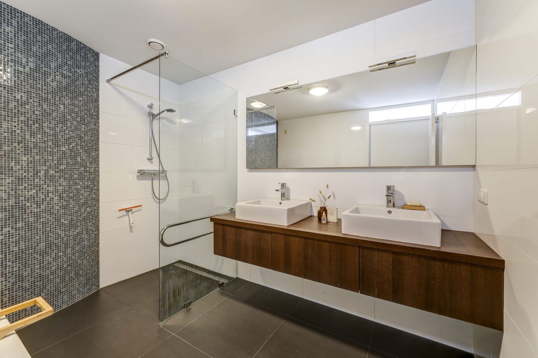 Photo 22 of Raadhuishof 14