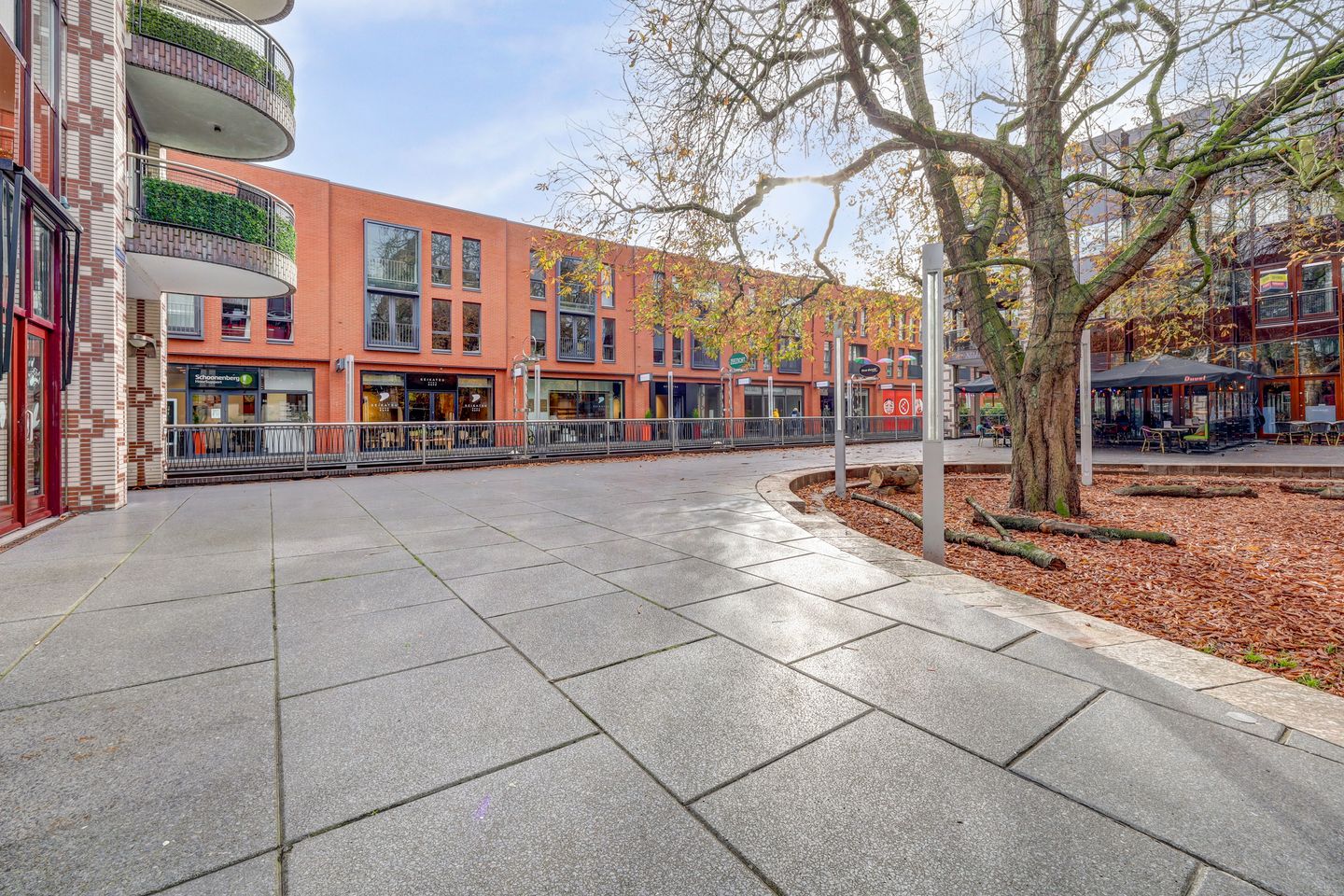 Photo 35 of Raadhuishof 14