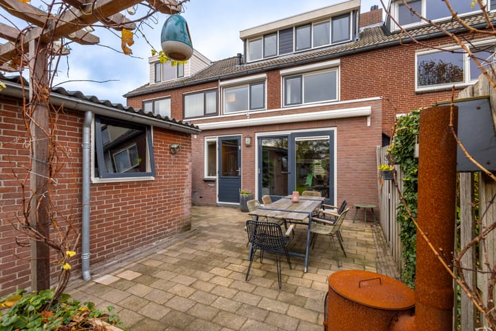 Foto 5 van Juliana van Stolberglaan 49