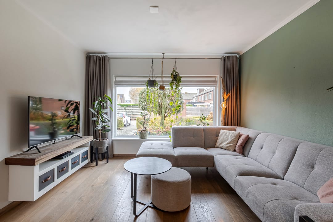 Foto 13 van Juliana van Stolberglaan 49