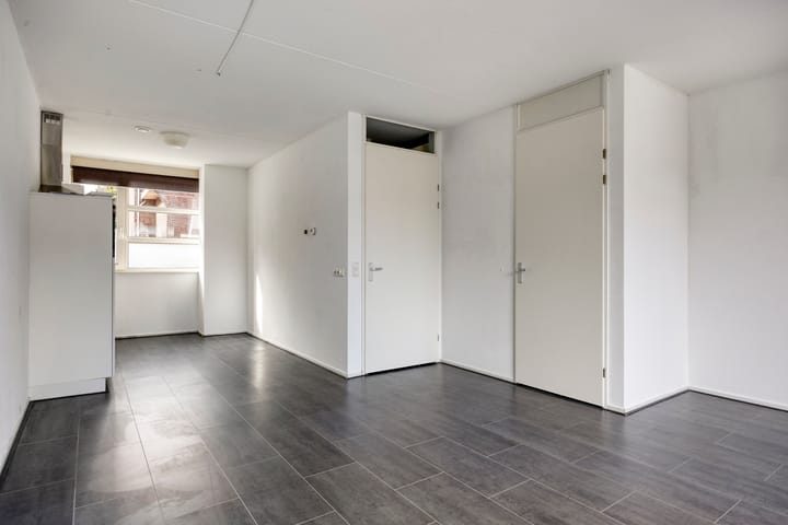 Photo 5 of Schoolstraat 2