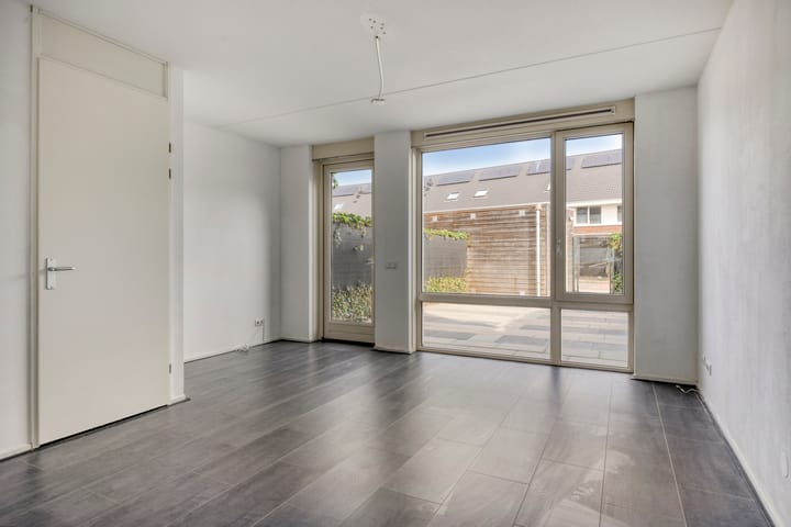 Photo 9 of Schoolstraat 2