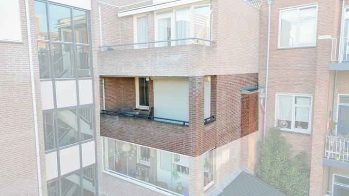 Photo 4 of Lohofstraat 8